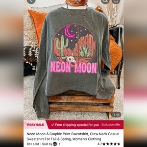 NIB Crewneck Graphic Sweatshirt